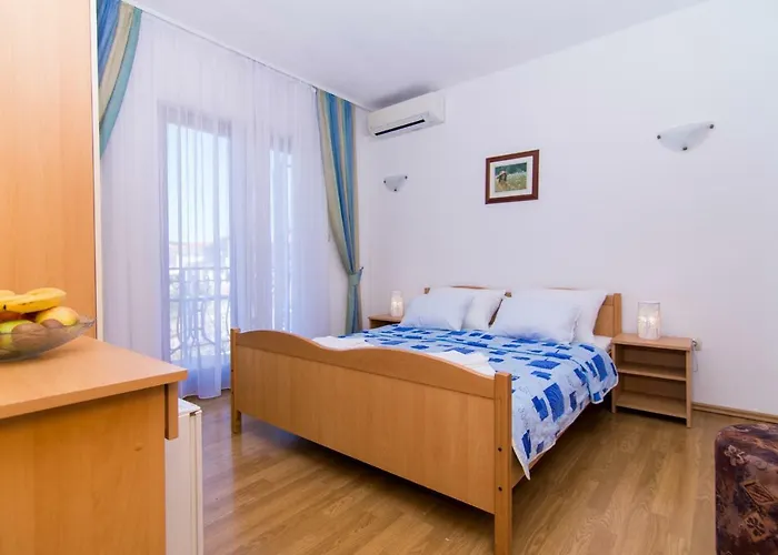 Jozic Apartman Seget Vranjica