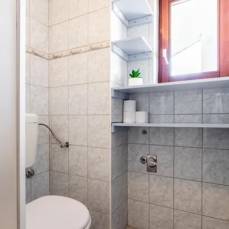 Jozic Apartament *