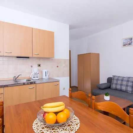 Apartment Jozic *
